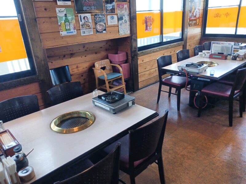秋田県大館市ホルモン幸楽大館店の内観