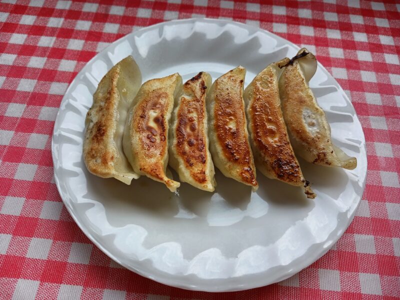 高畠町中華食堂たかはた飯店の餃子