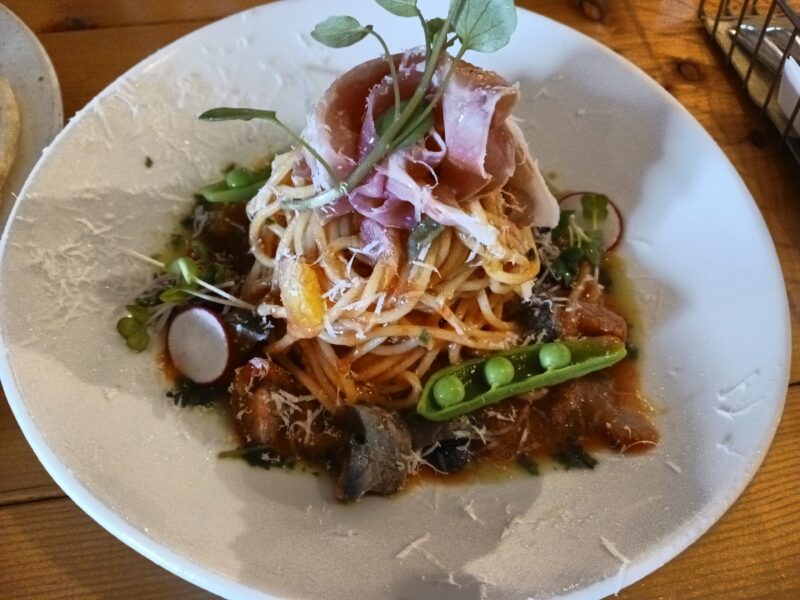 マタタビcafeの夏野菜と生ハムの冷製トマトスパゲッティ