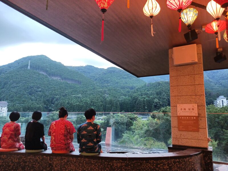 日光市日光きぬ川ホテル三日月の足湯