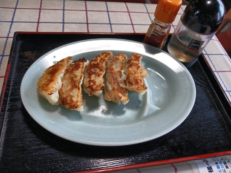川西町茂木食堂の餃子