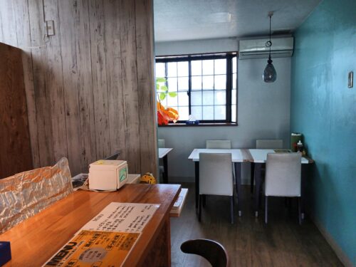 豚唐鶏(とんからけいの内観