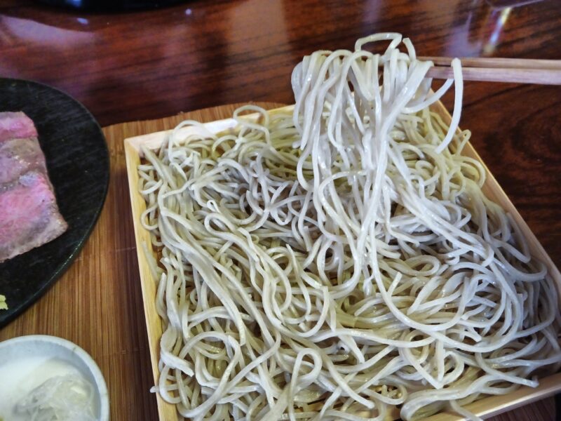 山形市肉と蕎麦 えんじゅのせいろ