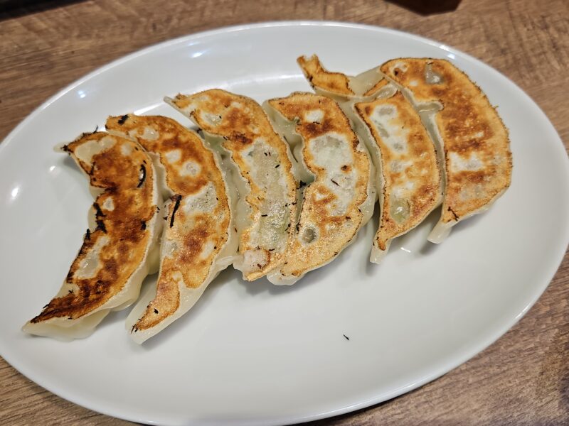 山形市鬼がらし本店の餃子