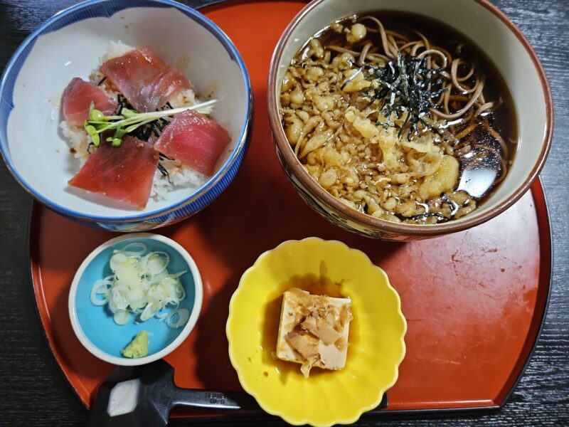 そば処 や久志（やくし）のそば定食