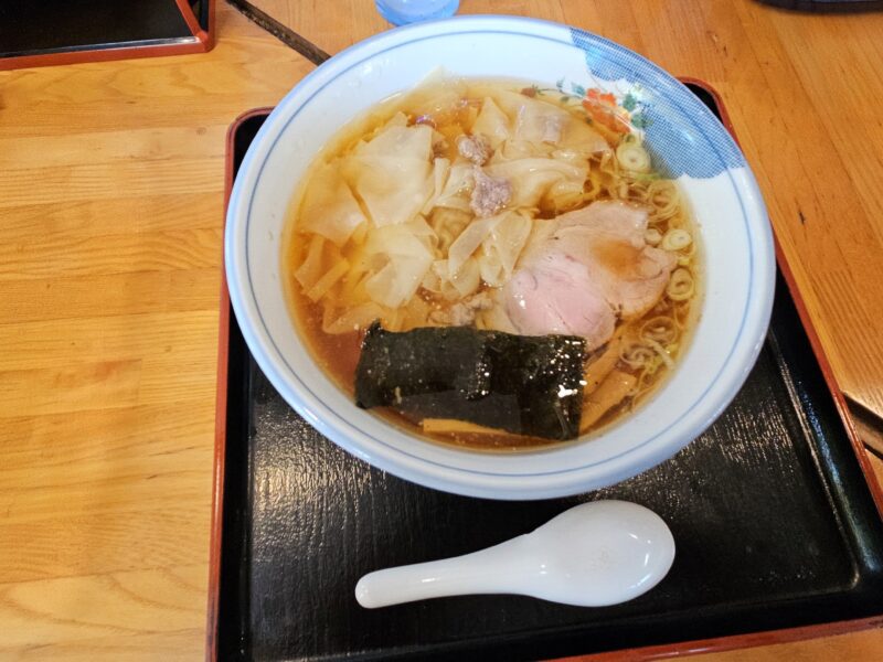 山形市食事処玉子屋のワンタン麺