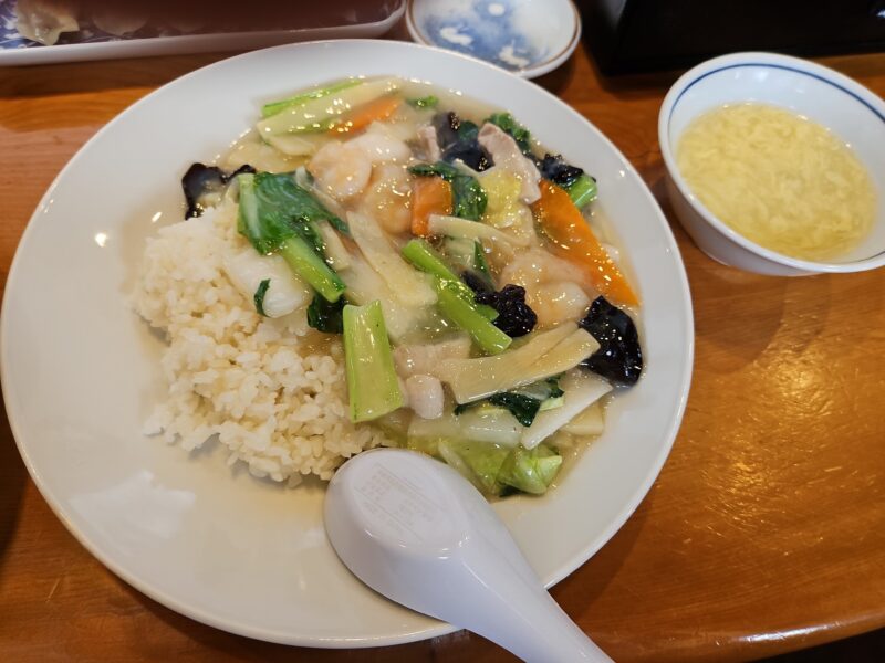 山形市　中華飯店 八屋のエビあんかけ御飯ハーフ盛り